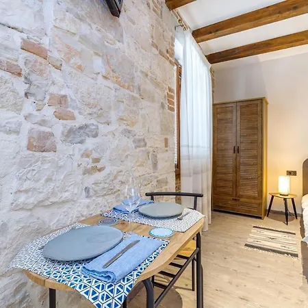 The 3 Figs בית הארחה 3*