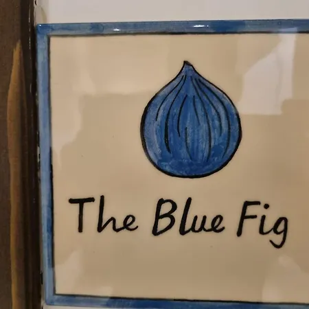 The 3 Figs 3* بوريتش